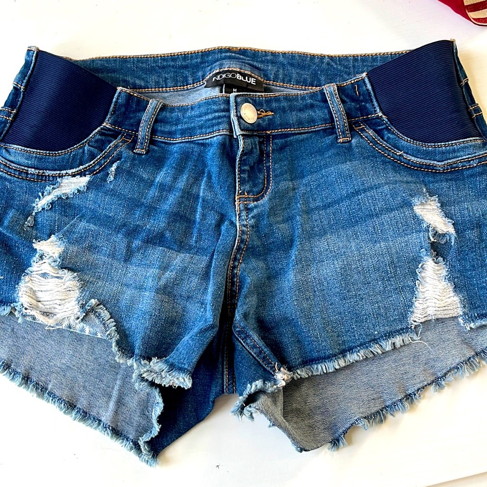 Maternity short